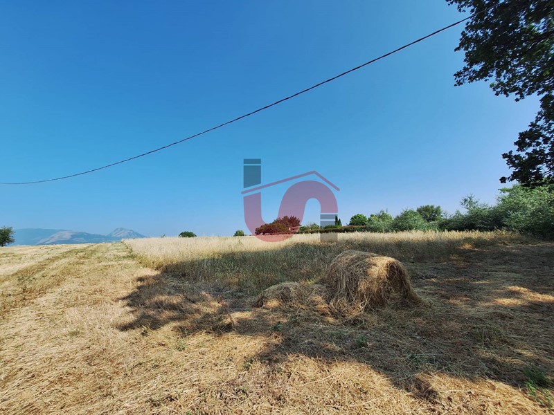 Terreno agricolo in Vendita a Benevento, 35'000€, 13167 m²
