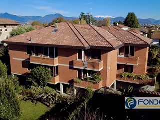 Quadrilocale in Vendita a Palazzolo sull'Oglio, 175'000&euro;, 138 m²