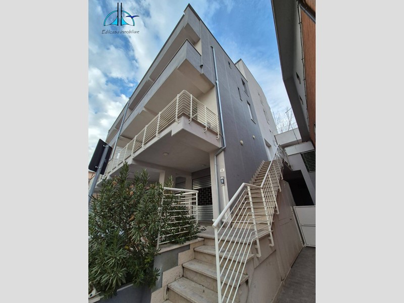 Trilocale in Affitto a Fara in Sabina, 650€, 80 m²