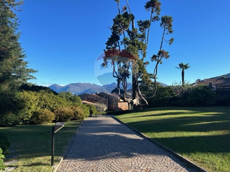 Bilocale in Vendita a Porto Valtravaglia, 150'000&euro;, 49 m²