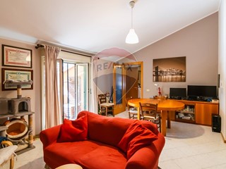 Bilocale in Vendita a San Giovanni la Punta, 97'000€, 76 m²