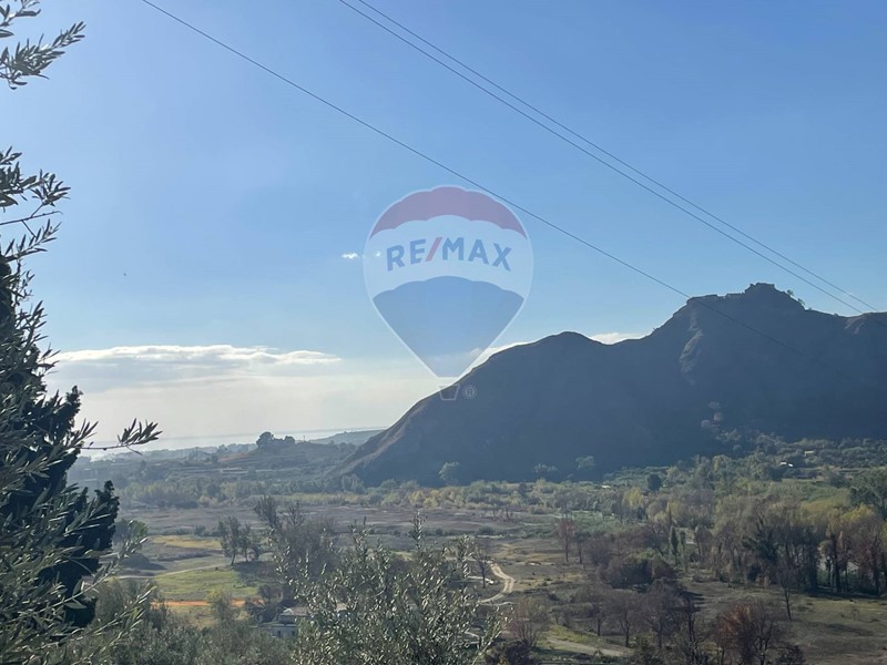 Terreno agricolo in Vendita a Taormina, 28'000€, 1250 m²