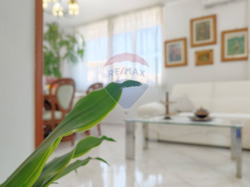 Quadrilocale in Vendita a Santa Maria a Vico, 125'000&euro;, 142 m²