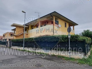 Trilocale in Vendita a Borgo Ticino, 47'550&euro;, 74 m²