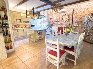 Quadrilocale in Vendita a Ordona, 145'000&euro;, 170 m²