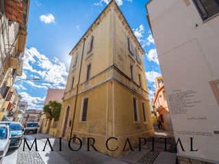 Villa in Vendita a Siniscola, 439'000&euro;, 458 m²