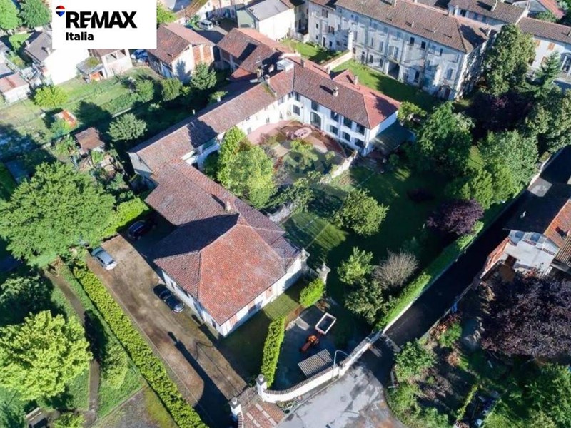 Rustico in Vendita a San Zenone al Po, 715'000&euro;, 2000 m²