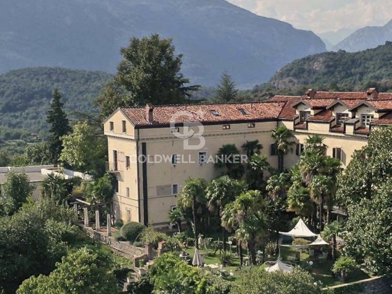 Appartamento in Vendita a Chiaverano, 3'700'000&euro;, 2100 m², con Box