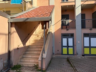 Ufficio in Vendita a Valmontone, 139'000€, 152 m²