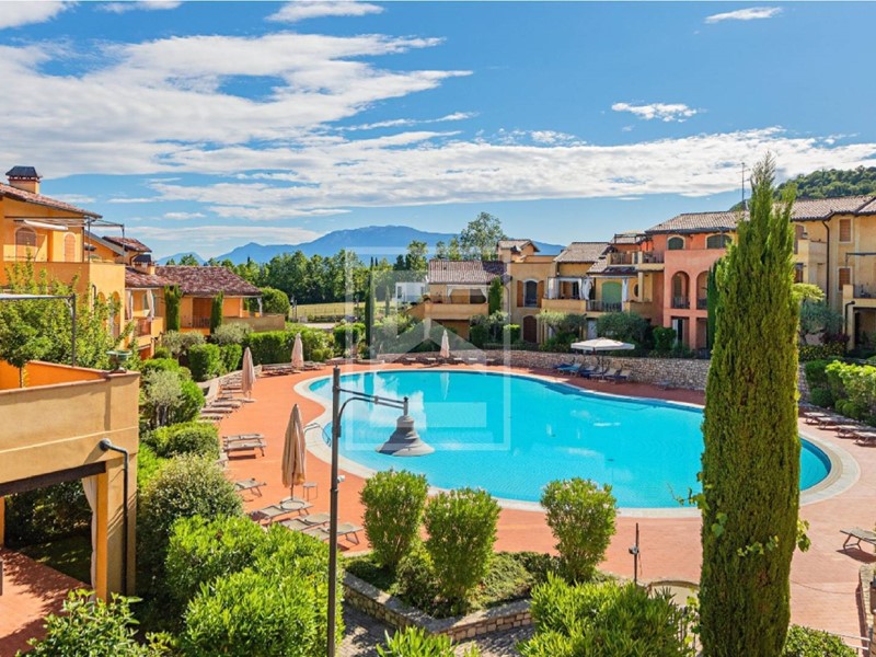 Bilocale in Vendita a Manerba del Garda, 260'000&euro;, 64 m²