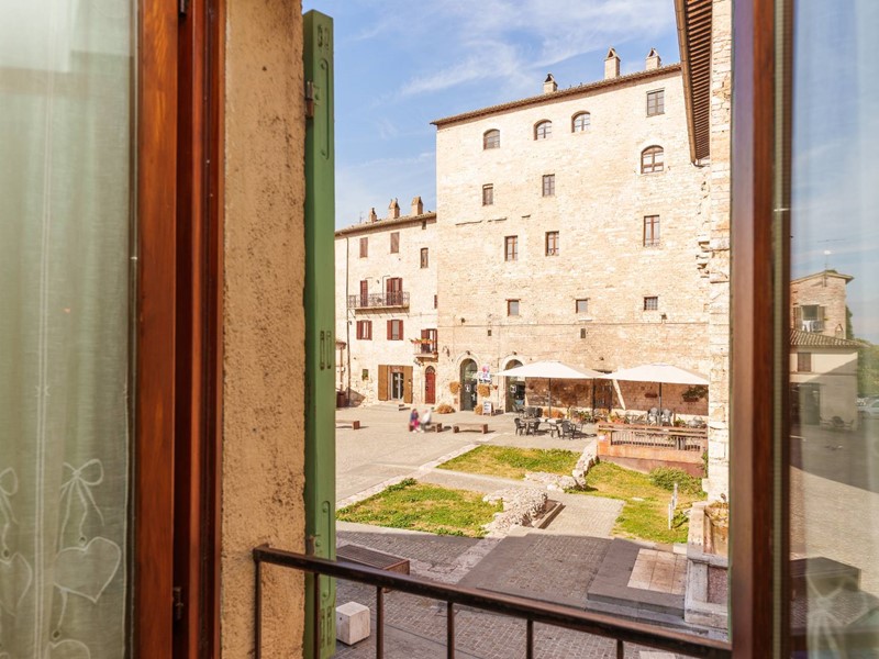 Appartamento in Vendita a Spello, 200'000&euro;, 98 m²