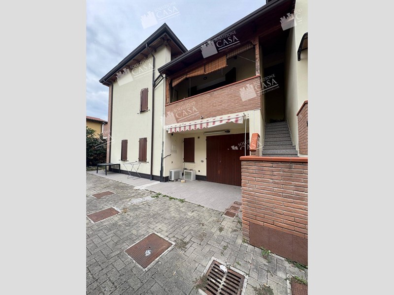 Trilocale in Vendita a Cento, 139'000€, 85 m²