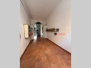 Bilocale in Vendita a Bari, 30'000€, 57 m²