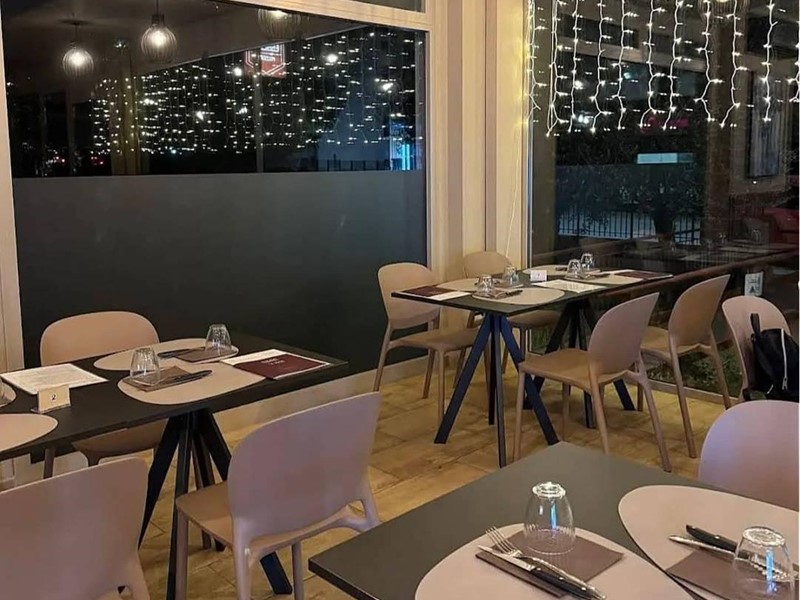 Attività commerciale in Vendita a Calenzano, 75'000&euro;, 120 m²