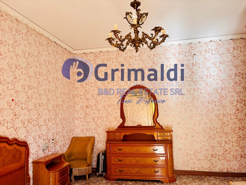 Appartamento in Vendita a Bagheria, 129'000&euro;, 162 m²