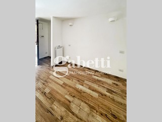 Bilocale in Vendita a Roma, 145'000€, 52 m²