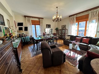 Quadrilocale in Vendita a Barcellona Pozzo di Gotto, 90'000&euro;, 130 m²