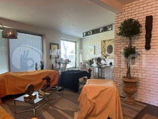 Villa in Vendita a San Lorenzo, 350'000€, 600 m²