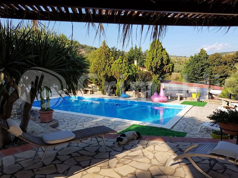 Villa in Vendita a San Lorenzo, 350'000€, 600 m²