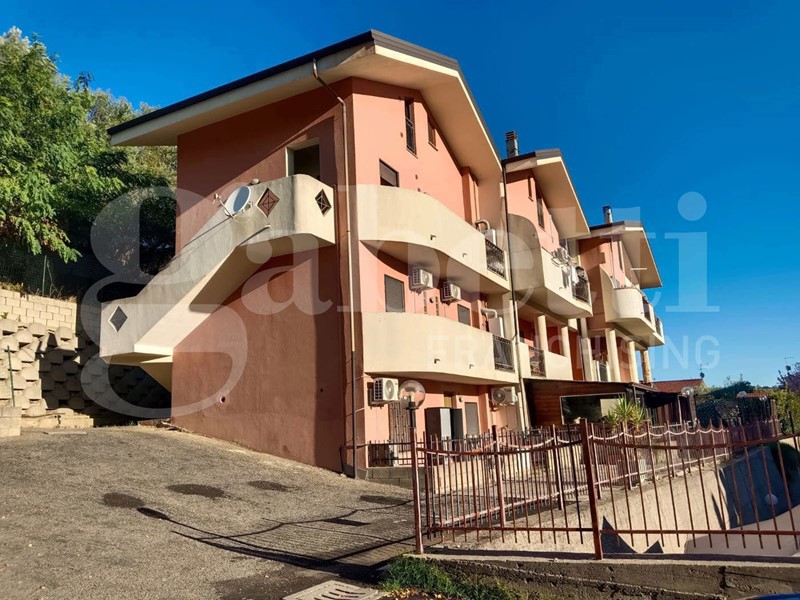 Appartamento in Vendita a Rende, 135'000€, 105 m²