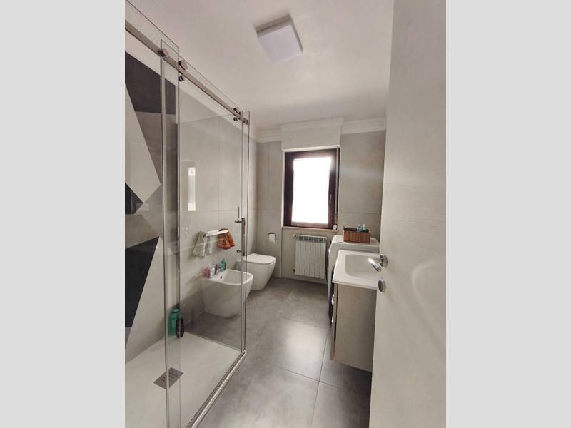 Quadrilocale in Vendita a Silvi, 170'000&euro;, 110 m², arredato, con Box