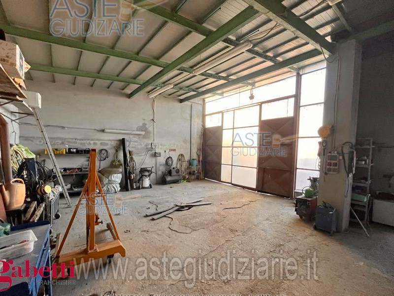 Casa Indipendente in Vendita a Bra, 150'000€, 116 m²