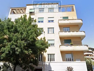 Trilocale in Vendita a Roma, 450'000€, 62 m²