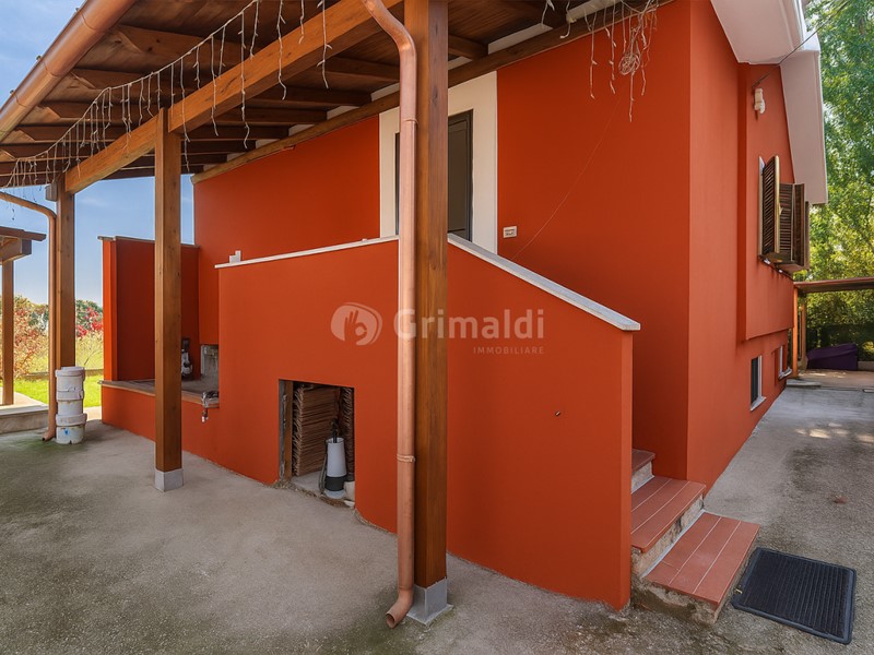 Casa Indipendente in Vendita a Nettuno, zona Zucchetti, 159'000&euro;, 123 m², arredato