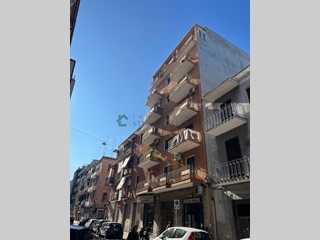Quadrilocale in Vendita a Bari, 198'000€, 104 m²