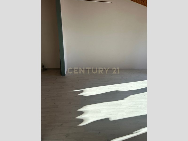 Appartamento in Vendita a Legnago, 125'000€, 83 m²