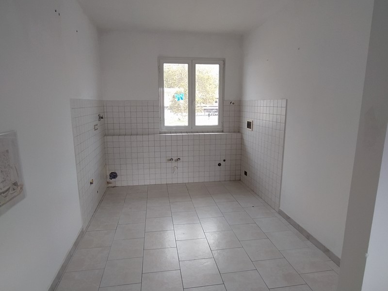 Appartamento in Vendita a Savona, zona LEGINO, 115'000€, 100 m²