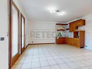 Quadrilocale in Vendita a Grantorto, 123'000&euro;, 81 m², con Box