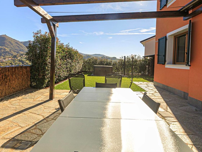 Casa Indipendente in Vendita a Genova, 430'000&euro;, 134 m², arredato, con Box