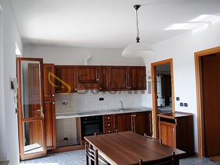 Bilocale in Affitto a Settimo Torinese, zona Borgo Nuovo, 500&euro;, 46 m², arredato, con Box