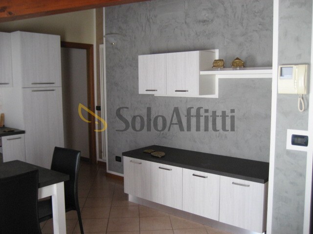 Bilocale in Affitto a Brescia, zona San Bartolomeo, 700€, 50 m², arredato