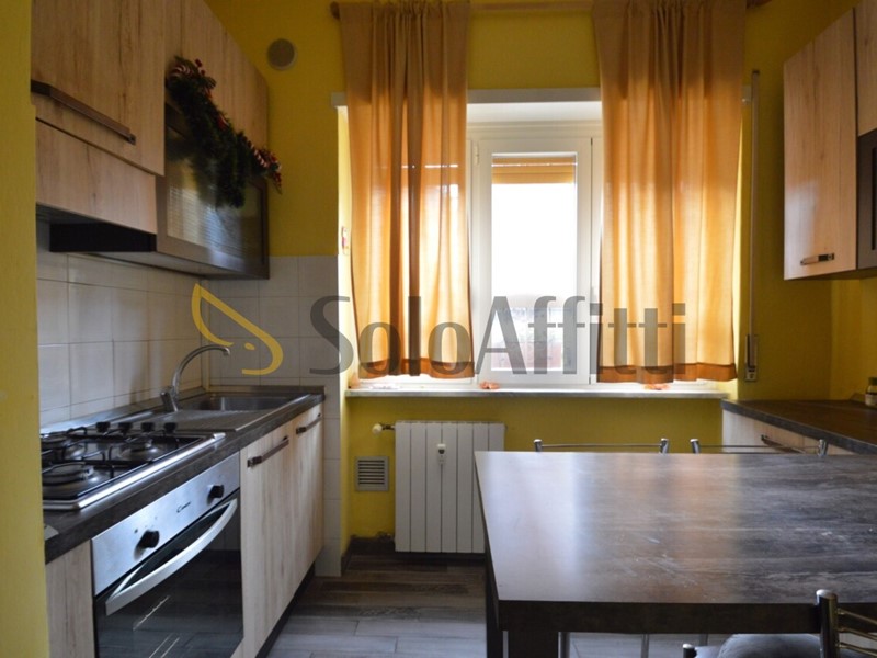 Monolocale in Affitto a Opera, 510€, 38 m², arredato