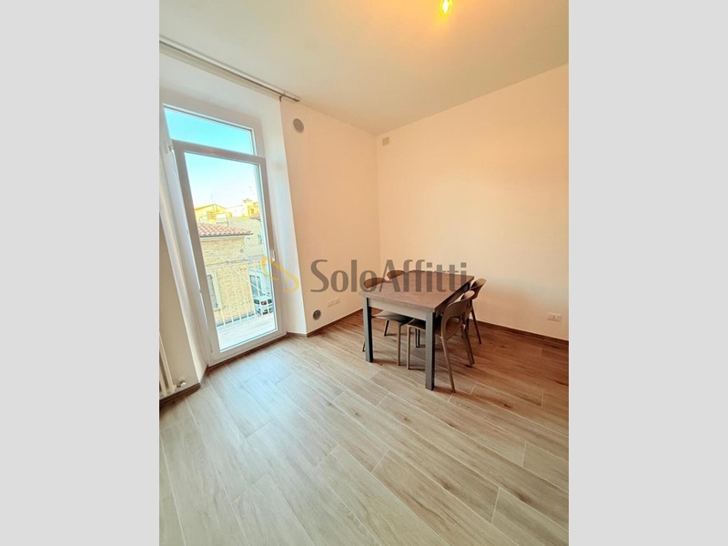 Quadrilocale in Affitto a San Benedetto del Tronto, 950€, 100 m²