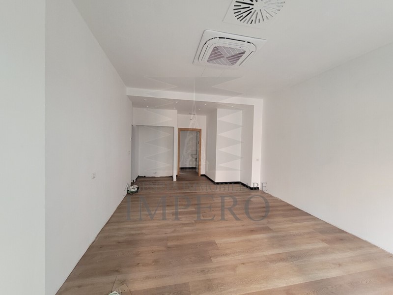 Attività commerciale in Vendita a Ventimiglia, zona Centro, 250'000&euro;, 90 m²