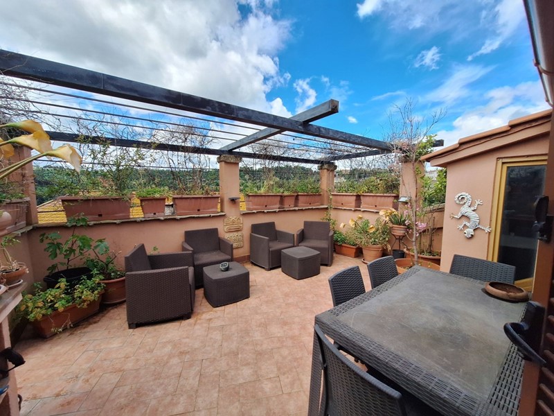 Appartamento in Vendita a Morlupo, 145'000€, 140 m²