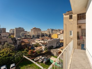 Appartamento in Vendita a Catania, 189'000€, 159 m²