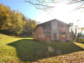 Casa Indipendente in Vendita a Valdagno, 110'000&euro;, 429 m², con Box