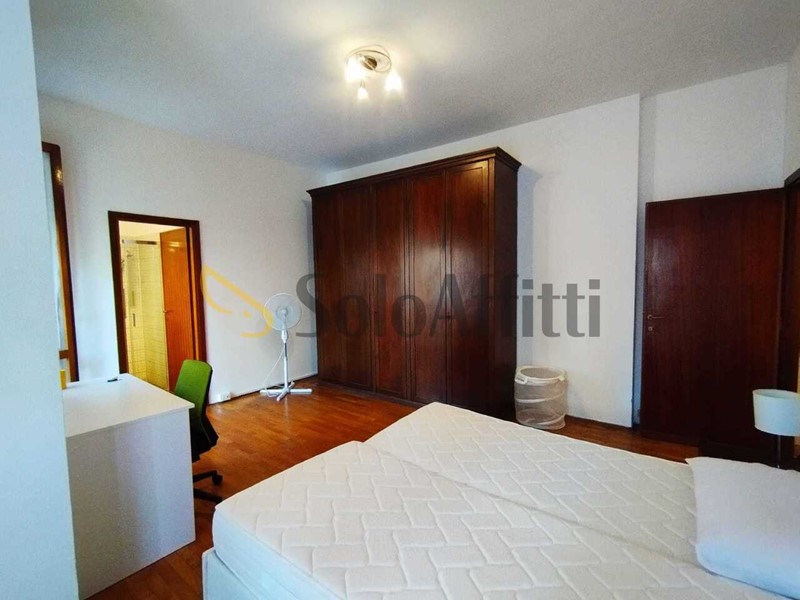 Stanza in Affitto a Modena, 400&euro;, 120 m²