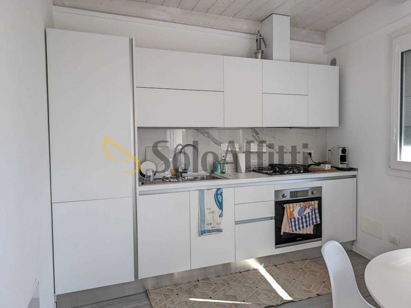 Bilocale in Affitto a Rimini, zona Marina Centro, 1'000€, 65 m²