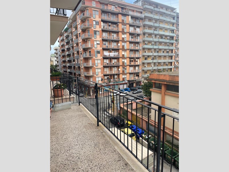 Appartamento in Vendita a Taranto, 85'000€, 103 m²