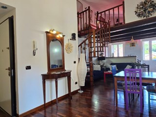 Appartamento in Vendita a Iglesias, zona Via Giordano, 70'000€, 60 mq., arredato