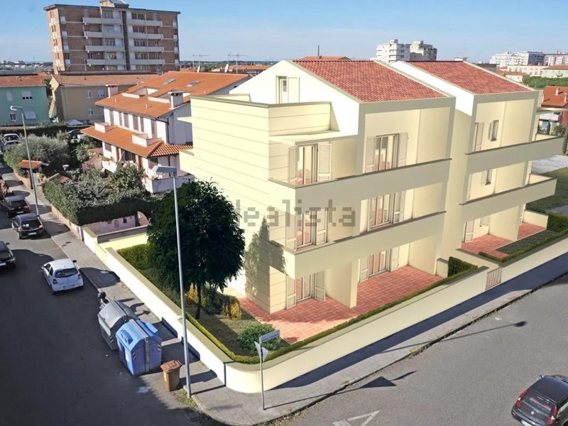 Quadrilocale in Vendita a Cecina, 387'000&euro;, 80 m², con Box