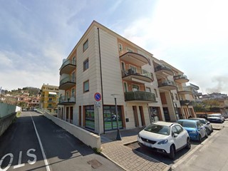 Negozio in Vendita a Massarosa, 29'742&euro;, 56 m²