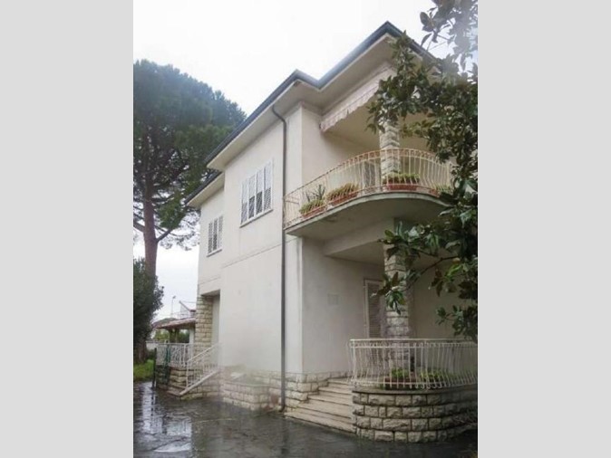 Appartamento in Vendita a Cascina, 291'937&euro;, 515 m²