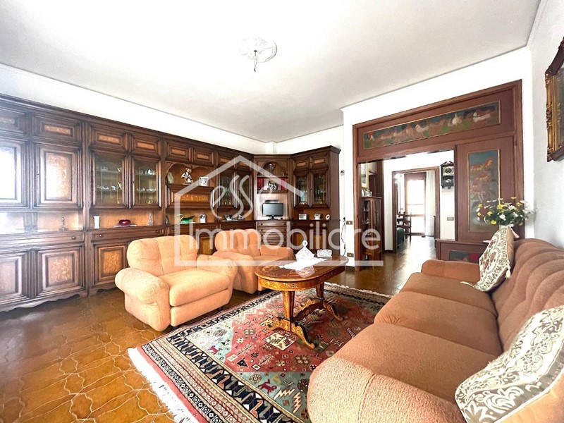 Appartamento in Vendita a Empoli, 265'000&euro;, 130 m², con Box