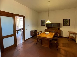 Casa Semi Indipendente in Vendita a Santa Croce sull'Arno, 270'000&euro;, 360 m², arredato, con Box